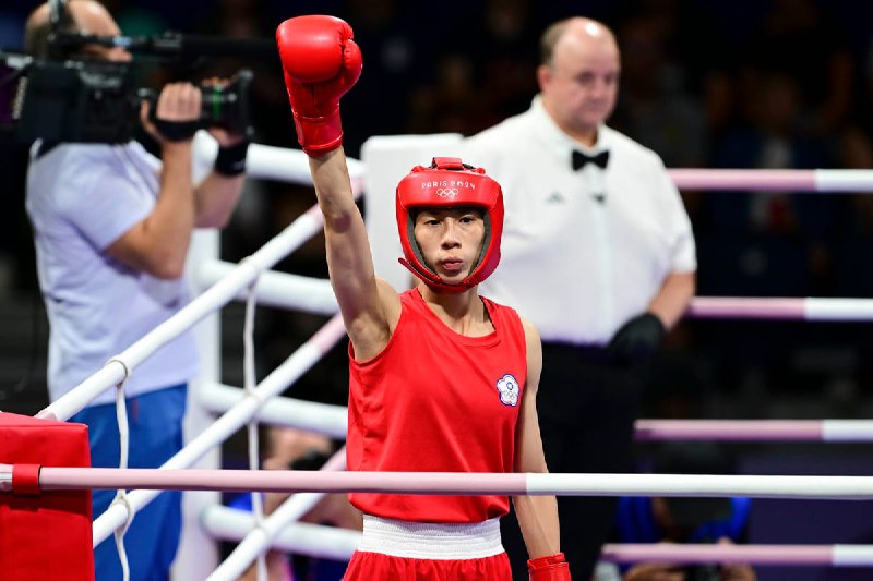 國際拳總召開混亂記者會，未能釋清問題，反添更多爭議｜Whatsnew