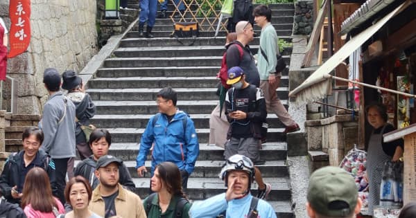 【速報】京都・清水寺近くの産寧坂で桜倒木「ドシャーン」　60代観光客が下敷きに