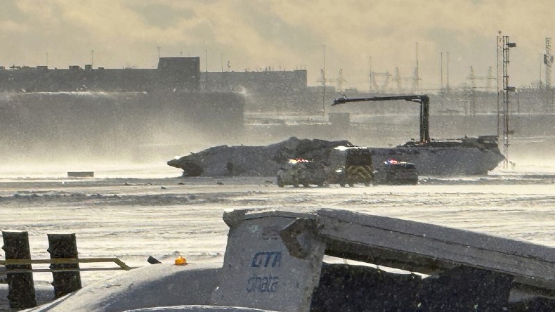 Delta jet flips upside down on a snowy Toronto runway and all 80 aboard survive