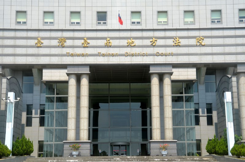 性侵國小姪女被嫂嫂發現僅著內褲躲衣櫥 小叔4年後又伸狼爪判8年6月 | 聯合新聞網