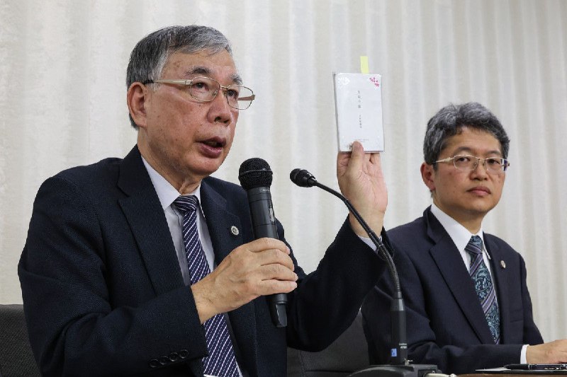「上級生からパワハラ」　額にヘアアイロン、長時間労働も―宝塚劇団員急死で遺族側弁護士：時事ドットコム