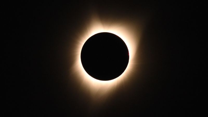 Highlights from the total solar eclipse | CNN