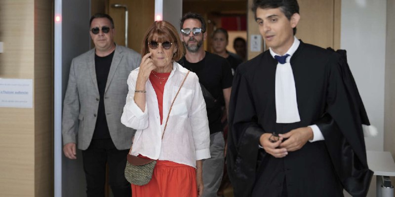 Affaire des viols de Mazan&nbsp;: Gisèle Pélicot raconte à la barre comment son monde s’est effondré, face aux 51&nbsp;accusés