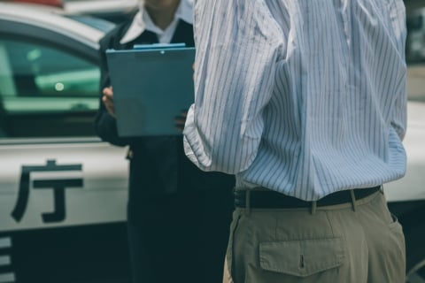 財布に入れた「お清めの塩」を警察が違法薬物と勘違い！　職務質問され地獄の5時間拘束