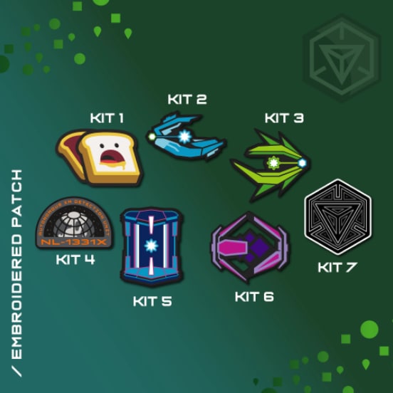 Niantic公布Ingress X系列周边包发售详情Niantic正式公布了庆祝Ingress十周年的X系列周边包的内容和发售细节：周边包一共7份，每份都含有- 可兑换全新游戏内奖章的普通等级人物卡 x 1- 金属章 x 1- VR物资卡 x 1- 周边包编号贴纸 x 1- 布贴 x 1- 神秘卡片 x 3（编注：可能是过去出过的Ingress卡片，有稀有度区分，不知道有没有章）- 信封 x 1另外有些周边包会包含一张额外的随机人物卡，至少有稀有和非常稀有两个稀有度