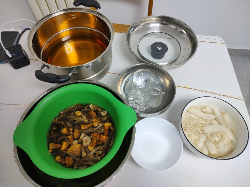 《高级有机化学》备料花了两个小时，已经不想炖汤了……《高级有机化学》备料花了两个小时，已经不想炖汤了……