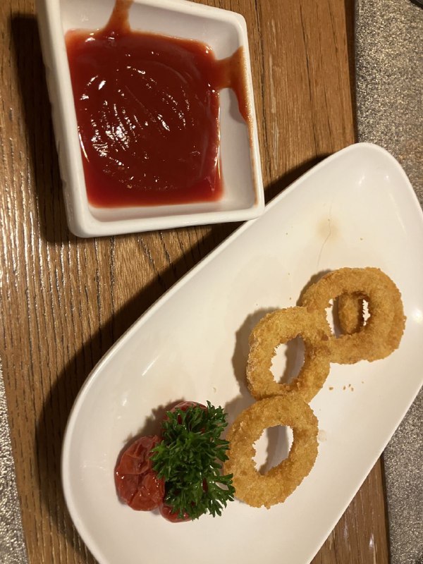 和好久不见的朋友在贵校搓了一顿，第一道菜端上来的时候大家都乐了品质校园还是熟悉的味道🫡#朴素一餐 #樸素一餐和好久不见的朋友在贵校搓了一顿，第一道菜端上来的时候大家都乐了品质校园还是熟悉的味道🫡#朴素一餐 #樸素一餐
