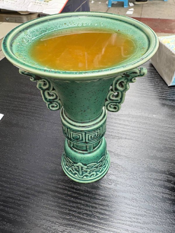 こんなイケメンに見つめられたら、お酒がさらに美味しくなるに決まってる……！こんなイケメンに見つめられたら、お酒がさらに美味しくなるに決まってる……！