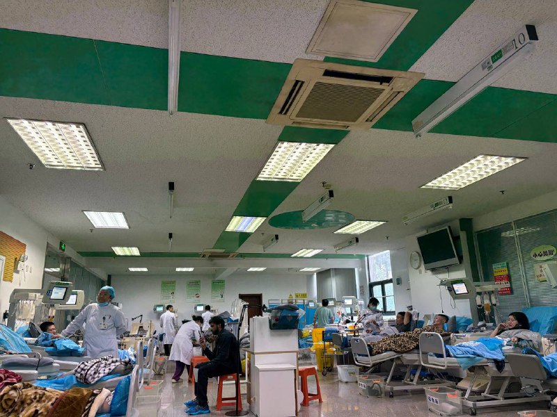 赶在上班之前整理一下南京献血的 repo（这也能有 repo😂之前在上海因为转氨酶太高没能献成，正好打算南京中转一下再回北京，就来南京探店了上机的时候抽血的护士问我有没有觉得这里环境不好，并自嘲南京红十字血液中心是全国数一数二的简陋（大意转述），我连忙否认