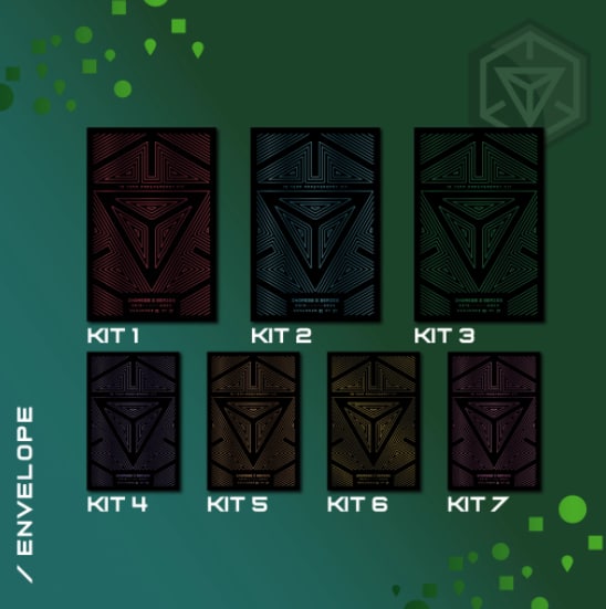 Niantic公布Ingress X系列周边包发售详情Niantic正式公布了庆祝Ingress十周年的X系列周边包的内容和发售细节：周边包一共7份，每份都含有- 可兑换全新游戏内奖章的普通等级人物卡 x 1- 金属章 x 1- VR物资卡 x 1- 周边包编号贴纸 x 1- 布贴 x 1- 神秘卡片 x 3（编注：可能是过去出过的Ingress卡片，有稀有度区分，不知道有没有章）- 信封 x 1另外有些周边包会包含一张额外的随机人物卡，至少有稀有和非常稀有两个稀有度