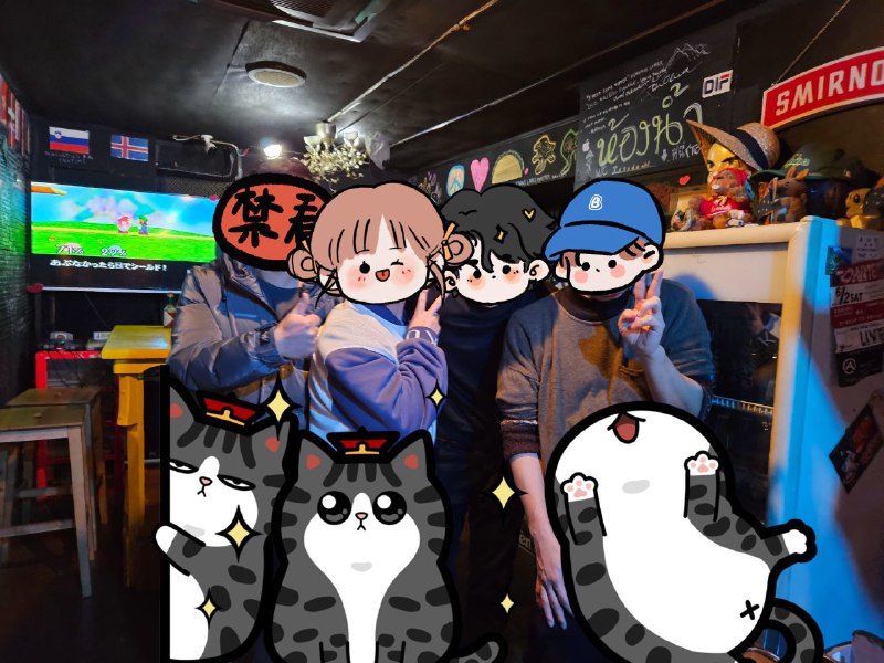 最後のイベントとしては、やっぱりバーだ!話がいっぱい喋って、美味しい日本酒を頂戴してみんなで一斉に(中国語で)乾杯をして、珍しいお菓子もくれて、最高な思い出ができた